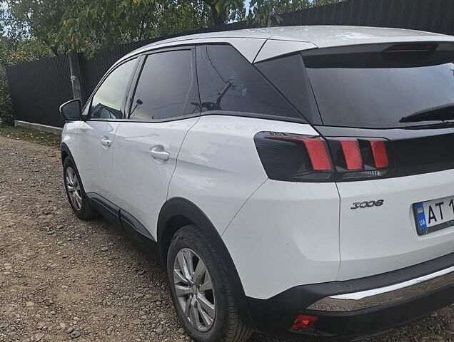 Белый Пежо 3008, объемом двигателя 1.5 л и пробегом 175 тыс. км за 22000 $, фото 5 на Automoto.ua