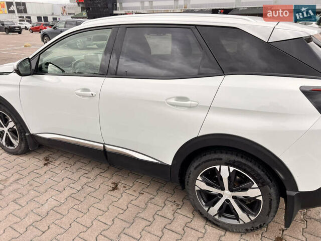 Белый Пежо 3008, объемом двигателя 2 л и пробегом 91 тыс. км за 25000 $, фото 3 на Automoto.ua