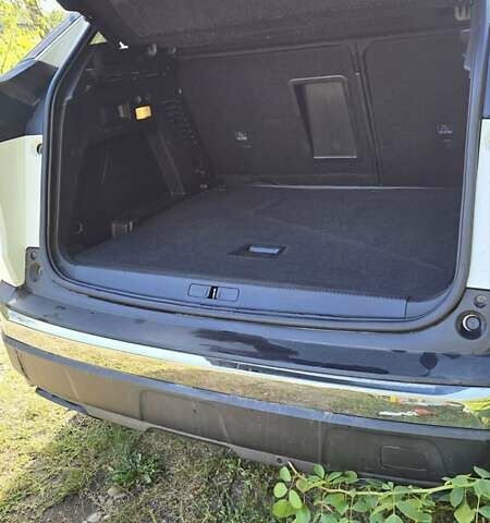 Белый Пежо 3008, объемом двигателя 1.5 л и пробегом 175 тыс. км за 22000 $, фото 11 на Automoto.ua