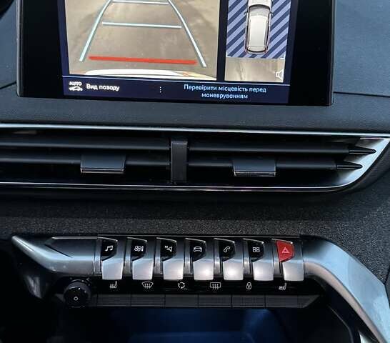 Белый Пежо 3008, объемом двигателя 1.5 л и пробегом 151 тыс. км за 19850 $, фото 17 на Automoto.ua