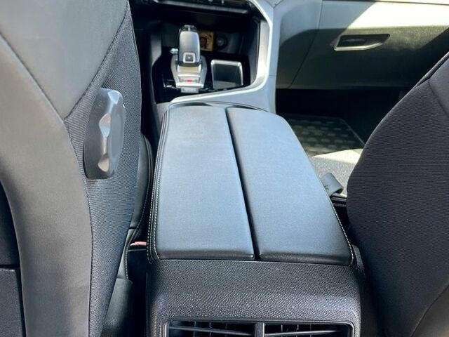 Белый Пежо 3008, объемом двигателя 1.5 л и пробегом 135 тыс. км за 20000 $, фото 8 на Automoto.ua