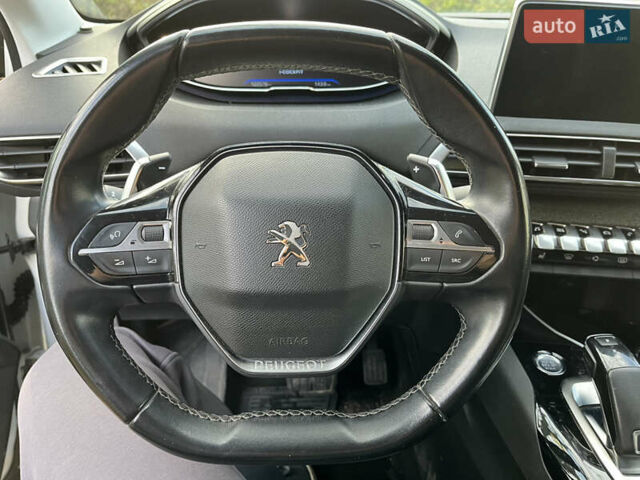 Белый Пежо 3008, объемом двигателя 2 л и пробегом 122 тыс. км за 23500 $, фото 9 на Automoto.ua