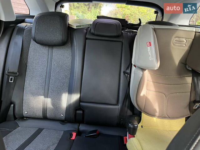 Белый Пежо 3008, объемом двигателя 2 л и пробегом 122 тыс. км за 23500 $, фото 11 на Automoto.ua