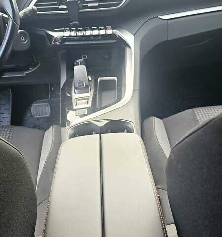 Белый Пежо 3008, объемом двигателя 1.5 л и пробегом 175 тыс. км за 22000 $, фото 1 на Automoto.ua