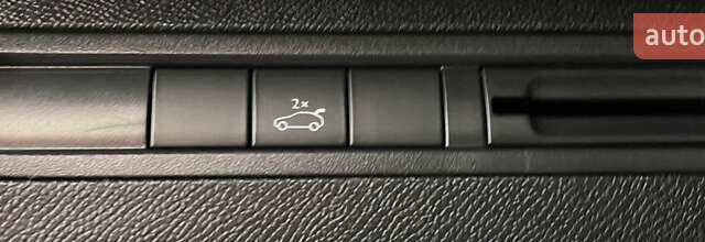 Белый Пежо 3008, объемом двигателя 1.5 л и пробегом 144 тыс. км за 20950 $, фото 41 на Automoto.ua