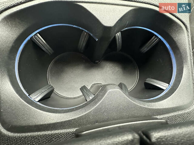 Білий Пежо 3008, об'ємом двигуна 2 л та пробігом 139 тис. км за 23550 $, фото 24 на Automoto.ua