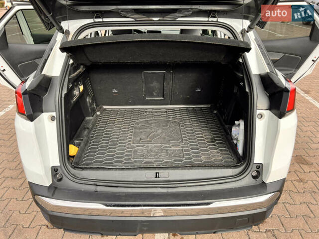 Белый Пежо 3008, объемом двигателя 2 л и пробегом 91 тыс. км за 25000 $, фото 18 на Automoto.ua