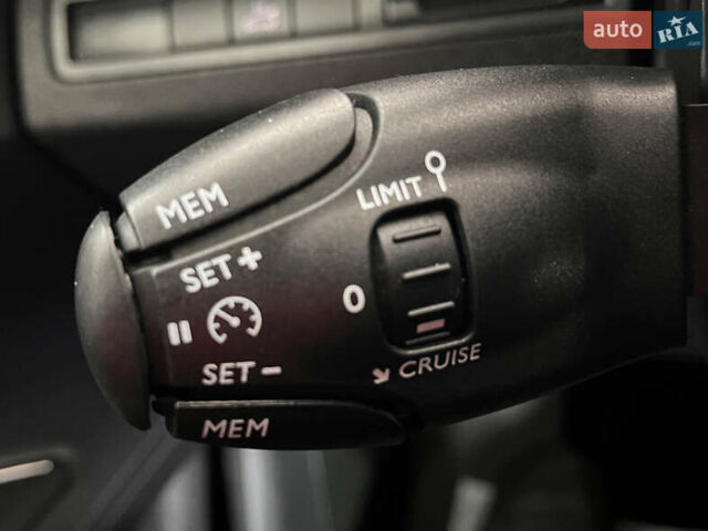 Белый Пежо 3008, объемом двигателя 1.5 л и пробегом 144 тыс. км за 20950 $, фото 20 на Automoto.ua