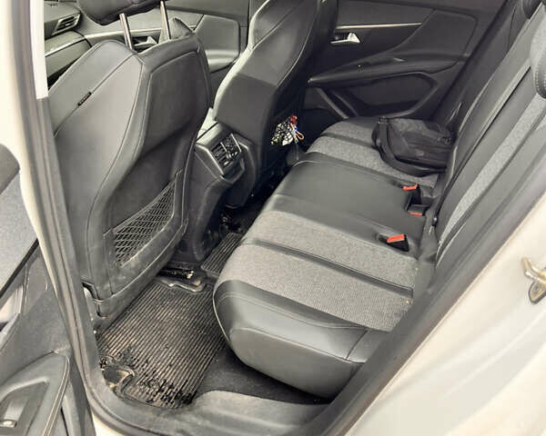 Белый Пежо 3008, объемом двигателя 2 л и пробегом 91 тыс. км за 25000 $, фото 10 на Automoto.ua