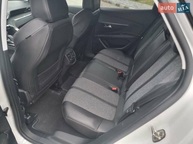 Белый Пежо 3008, объемом двигателя 2 л и пробегом 200 тыс. км за 20500 $, фото 18 на Automoto.ua