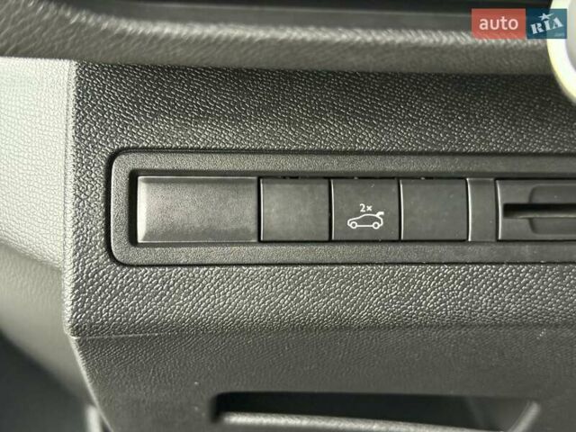 Белый Пежо 3008, объемом двигателя 1.5 л и пробегом 186 тыс. км за 21300 $, фото 43 на Automoto.ua