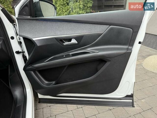 Белый Пежо 3008, объемом двигателя 1.5 л и пробегом 186 тыс. км за 21300 $, фото 103 на Automoto.ua