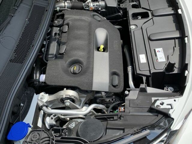 Белый Пежо 3008, объемом двигателя 0 л и пробегом 24 тыс. км за 27500 $, фото 3 на Automoto.ua