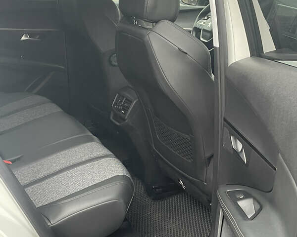 Білий Пежо 3008, об'ємом двигуна 2 л та пробігом 81 тис. км за 24900 $, фото 10 на Automoto.ua