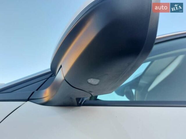 Білий Пежо 3008, об'ємом двигуна 1.5 л та пробігом 155 тис. км за 20750 $, фото 31 на Automoto.ua