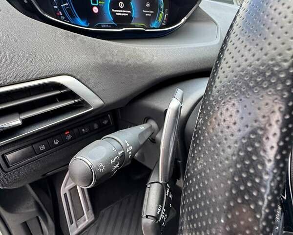 Білий Пежо 3008, об'ємом двигуна 1.6 л та пробігом 56 тис. км за 24500 $, фото 20 на Automoto.ua