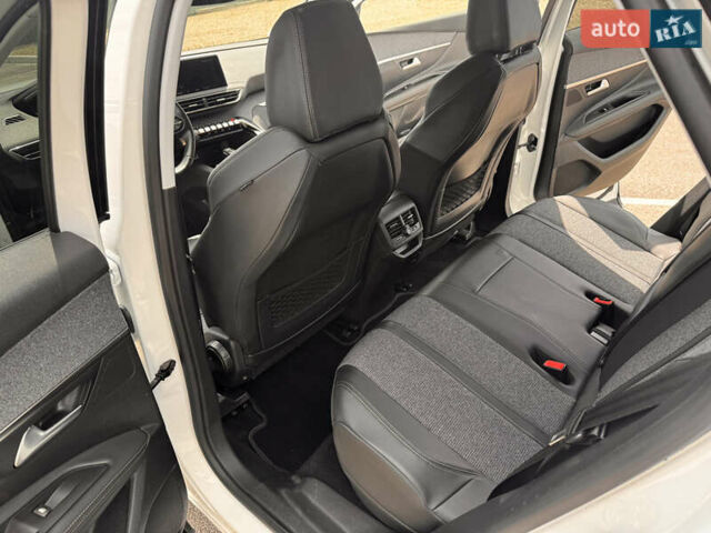 Белый Пежо 3008, объемом двигателя 1.6 л и пробегом 135 тыс. км за 21000 $, фото 57 на Automoto.ua