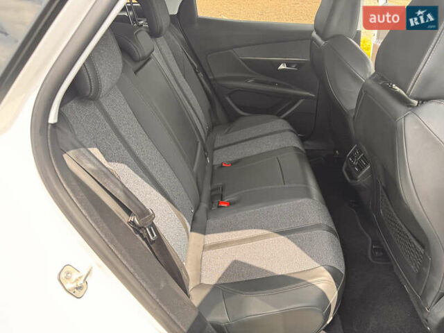 Белый Пежо 3008, объемом двигателя 1.6 л и пробегом 135 тыс. км за 21000 $, фото 24 на Automoto.ua