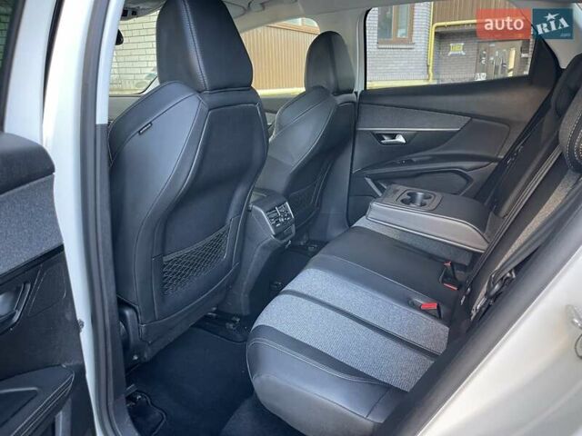 Белый Пежо 3008, объемом двигателя 1.5 л и пробегом 178 тыс. км за 21300 $, фото 48 на Automoto.ua