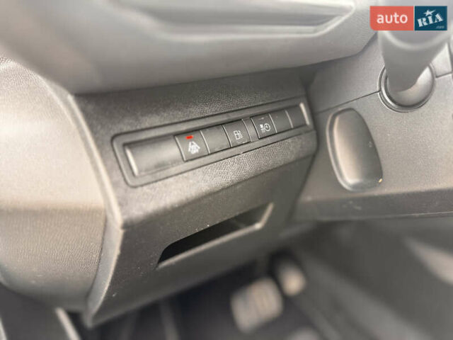 Белый Пежо 3008, объемом двигателя 1.6 л и пробегом 135 тыс. км за 21000 $, фото 65 на Automoto.ua