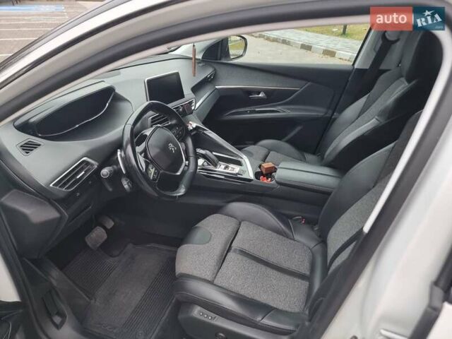 Белый Пежо 3008, объемом двигателя 2 л и пробегом 210 тыс. км за 20500 $, фото 19 на Automoto.ua