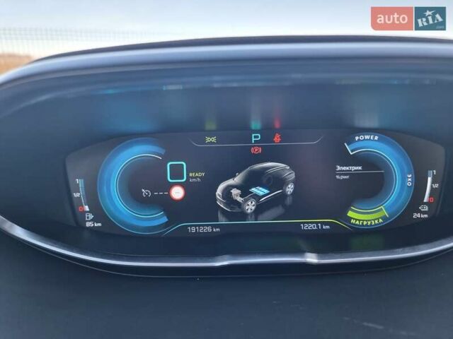 Белый Пежо 3008, объемом двигателя 1.6 л и пробегом 191 тыс. км за 19900 $, фото 48 на Automoto.ua