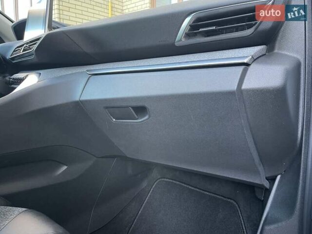 Белый Пежо 3008, объемом двигателя 1.5 л и пробегом 178 тыс. км за 21300 $, фото 66 на Automoto.ua