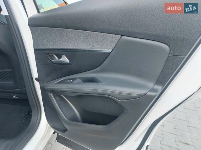 Білий Пежо 3008, об'ємом двигуна 1.5 л та пробігом 155 тис. км за 20750 $, фото 35 на Automoto.ua