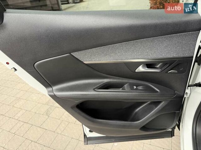 Белый Пежо 3008, объемом двигателя 1.5 л и пробегом 186 тыс. км за 21300 $, фото 82 на Automoto.ua