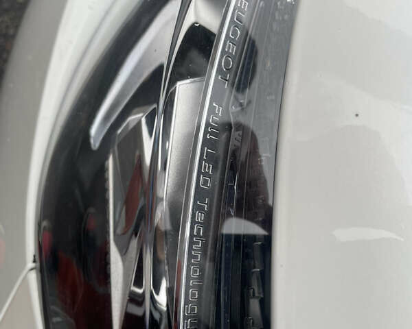 Білий Пежо 3008, об'ємом двигуна 2 л та пробігом 81 тис. км за 24900 $, фото 9 на Automoto.ua