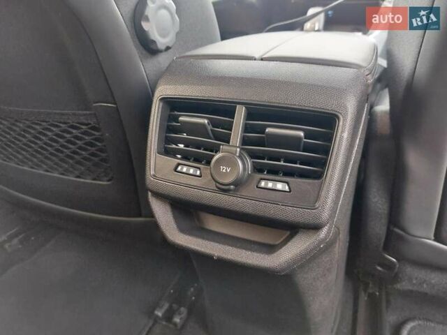 Білий Пежо 3008, об'ємом двигуна 1.5 л та пробігом 155 тис. км за 20750 $, фото 37 на Automoto.ua