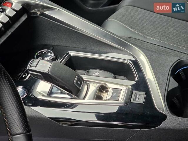 Белый Пежо 3008, объемом двигателя 1.5 л и пробегом 162 тыс. км за 21750 $, фото 86 на Automoto.ua