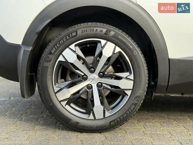 Белый Пежо 3008, объемом двигателя 2 л и пробегом 38 тыс. км за 29999 $, фото 25 на Automoto.ua