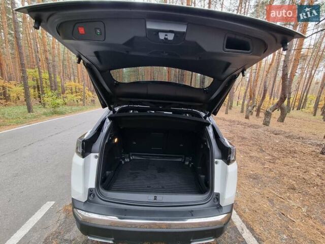 Белый Пежо 3008, объемом двигателя 2 л и пробегом 121 тыс. км за 26000 $, фото 14 на Automoto.ua