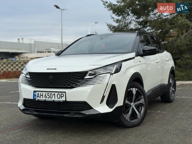 Белый Пежо 3008, объемом двигателя 2 л и пробегом 38 тыс. км за 29999 $, фото 3 на Automoto.ua