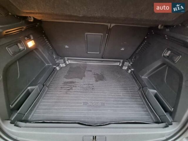 Белый Пежо 3008, объемом двигателя 2 л и пробегом 121 тыс. км за 26000 $, фото 15 на Automoto.ua