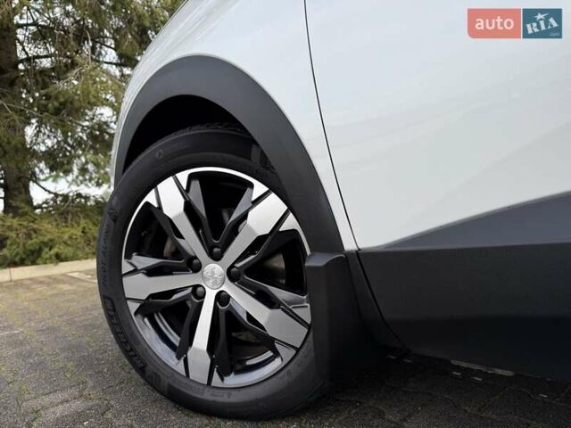 Белый Пежо 3008, объемом двигателя 2 л и пробегом 38 тыс. км за 29999 $, фото 15 на Automoto.ua