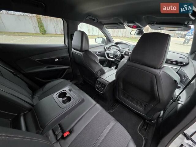 Белый Пежо 3008, объемом двигателя 1.5 л и пробегом 162 тыс. км за 21750 $, фото 65 на Automoto.ua