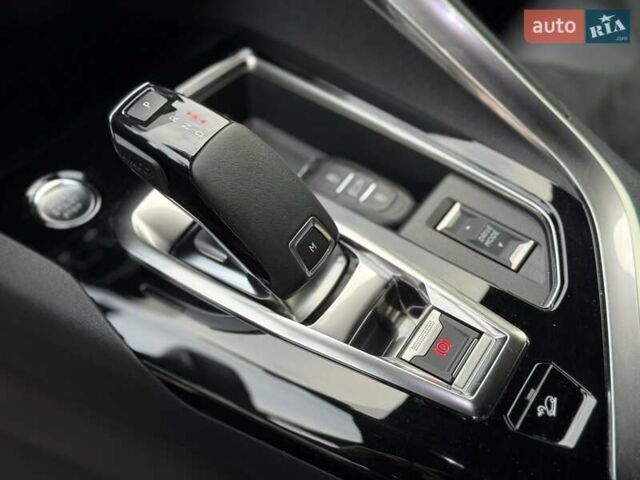 Белый Пежо 3008, объемом двигателя 2 л и пробегом 38 тыс. км за 29999 $, фото 52 на Automoto.ua