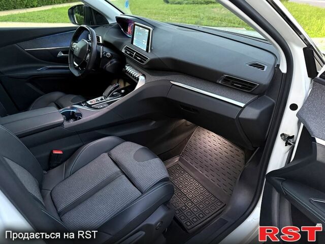 Білий Пежо 3008, об'ємом двигуна 2 л та пробігом 130 тис. км за 26500 $, фото 4 на Automoto.ua