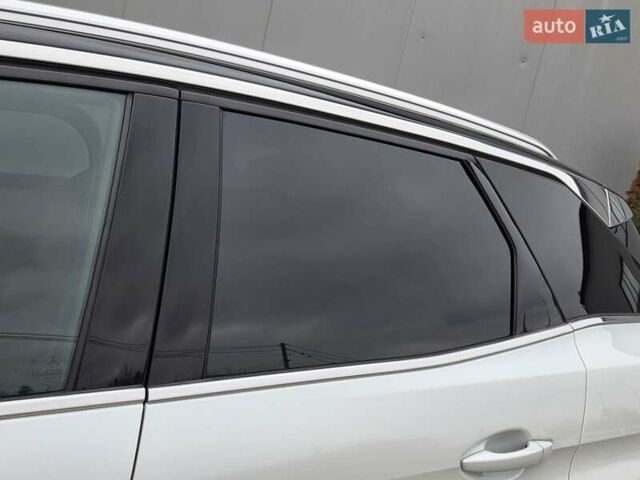 Белый Пежо 3008, объемом двигателя 1.5 л и пробегом 162 тыс. км за 21750 $, фото 37 на Automoto.ua