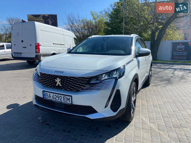 Белый Пежо 3008, объемом двигателя 2 л и пробегом 60 тыс. км за 28100 $, фото 1 на Automoto.ua