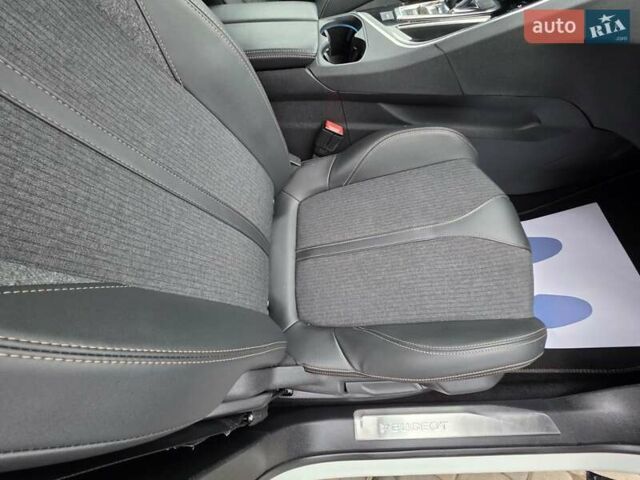 Белый Пежо 3008, объемом двигателя 1.5 л и пробегом 162 тыс. км за 21750 $, фото 58 на Automoto.ua