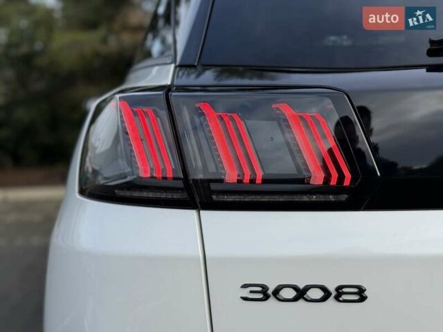 Белый Пежо 3008, объемом двигателя 2 л и пробегом 38 тыс. км за 29999 $, фото 17 на Automoto.ua