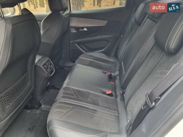 Белый Пежо 3008, объемом двигателя 2 л и пробегом 121 тыс. км за 26000 $, фото 6 на Automoto.ua