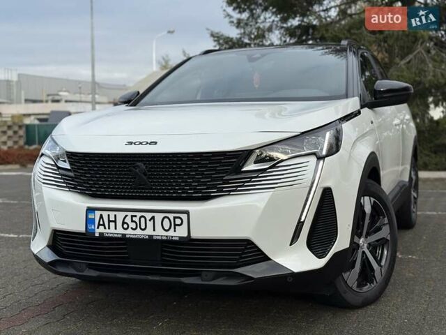 Белый Пежо 3008, объемом двигателя 2 л и пробегом 38 тыс. км за 29999 $, фото 2 на Automoto.ua