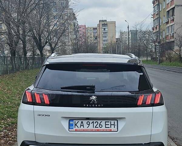 Белый Пежо 3008, объемом двигателя 2 л и пробегом 64 тыс. км за 27200 $, фото 3 на Automoto.ua