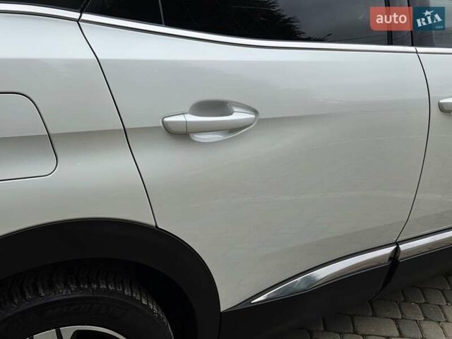 Белый Пежо 3008, объемом двигателя 1.5 л и пробегом 162 тыс. км за 21750 $, фото 48 на Automoto.ua