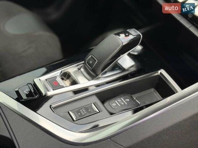 Белый Пежо 3008, объемом двигателя 2 л и пробегом 38 тыс. км за 29999 $, фото 69 на Automoto.ua