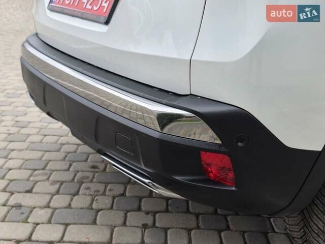 Белый Пежо 3008, объемом двигателя 1.5 л и пробегом 162 тыс. км за 21750 $, фото 43 на Automoto.ua